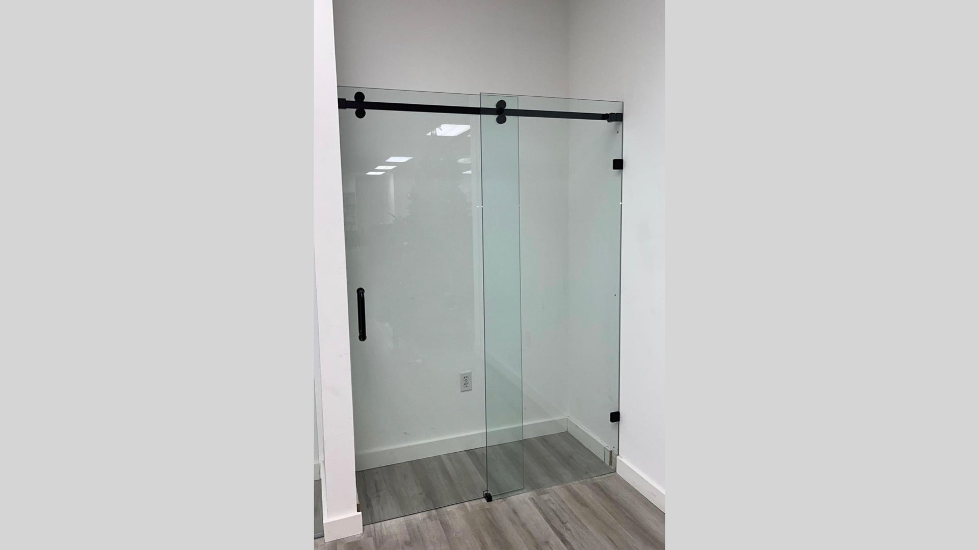 Colorado Sliding Door